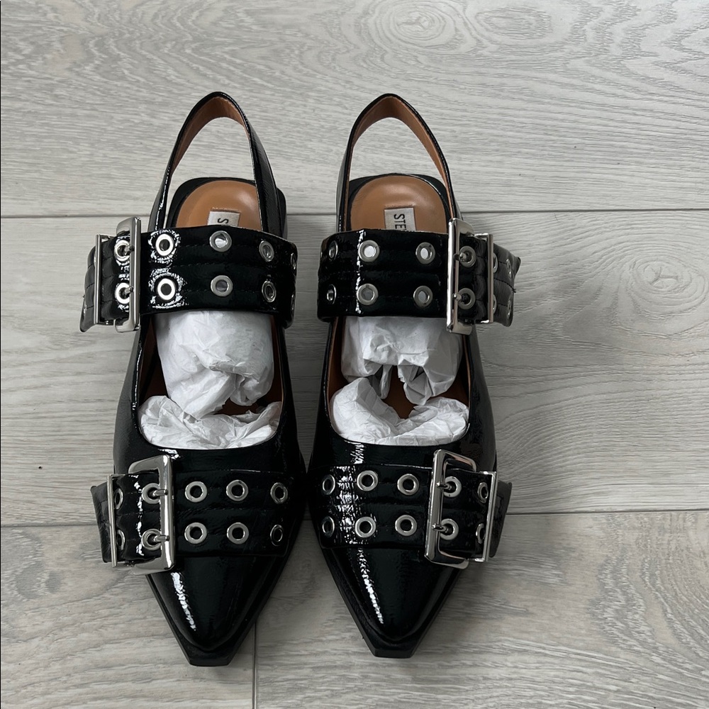 Steve Madden Graya Flats with Silver Buckles